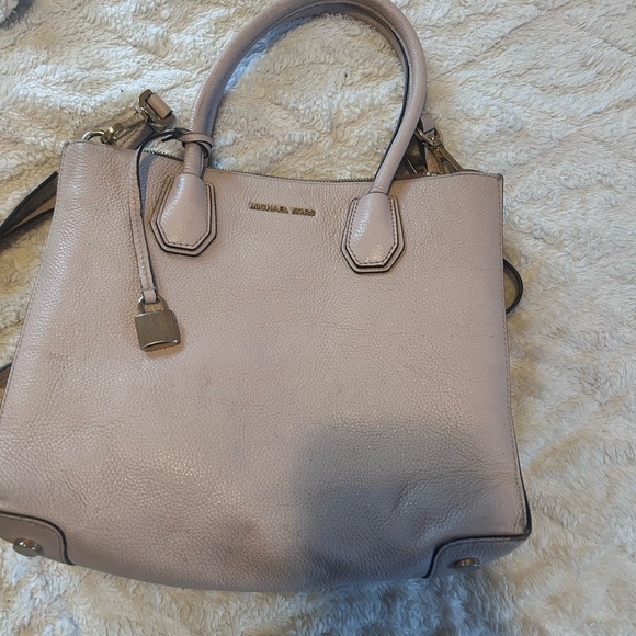 2 Michael Kors Bags - Picture 1 of 6